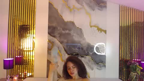 Mtica Brennet online show from January 7, 4:15 am