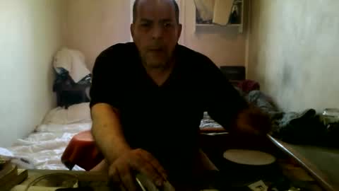 Snapshot of mito51 chatting on September 18, 7:10 am mito51 online show from September 18, 7:10 am