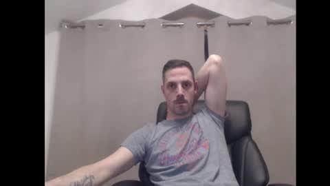 Snapshot of mitsch01 chatting on February 16, 8:11 pm Mitsch online show from February 16, 8:11 pm