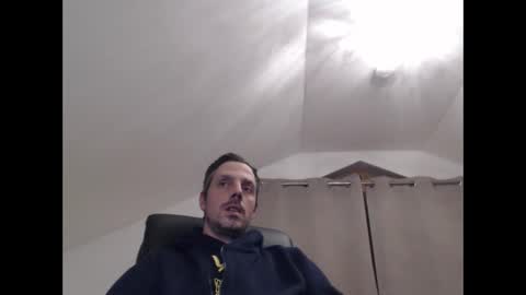 Snapshot of mitsch01 chatting on March 13, 9:10 pm Mitsch online show from March 13, 9:10 pm