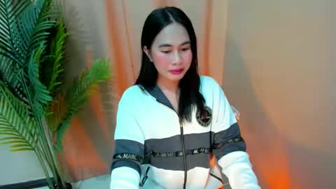 Snapshot of mitsuri_yuki chatting on October 3, 1:02 am Mitsu online show from October 3, 1:02 am