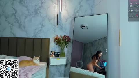 Mia 3 online show from October 22, 12:16 pm