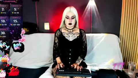 mix_carmilla online show from June 6, 9:03 am