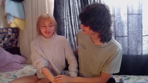 Naomi and Nekorii online show from May 28, 9:23 pm