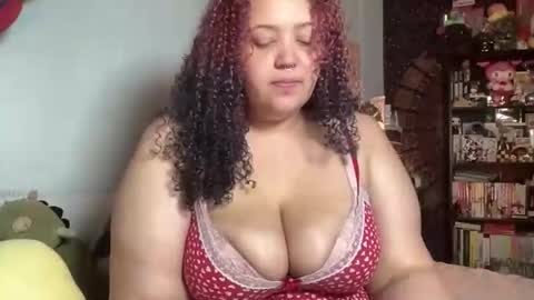 Snapshot of mixxedgoodness222 chatting on April 10, 1:27 pm mixxedgoodness222 online show from April 10, 1:27 pm