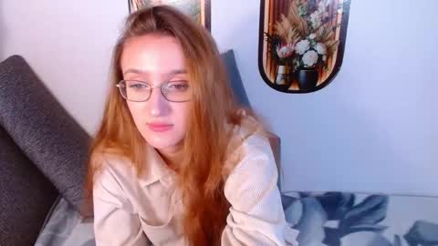 Snapshot of miya_here chatting on May 6, 4:56 pm Miya online show from May 6, 4:56 pm