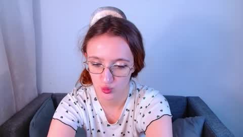 Snapshot of miya_here chatting on May 29, 4:49 pm Miya online show from May 29, 4:49 pm