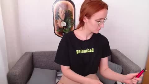 Snapshot of miya_here chatting on June 22, 11:07 am Miya online show from June 22, 11:07 am