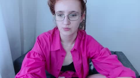 Snapshot of miya_here chatting on June 23, 9:18 am Miya online show from June 23, 9:18 am