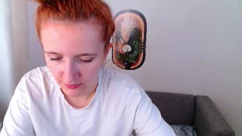 Snapshot of miya_here chatting on July 2, 9:37 am Miya online show from July 2, 9:37 am