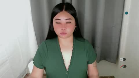 Snapshot of miya_licious chatting on October 29, 4:20 pm cassie marie online show from October 29, 4:20 pm