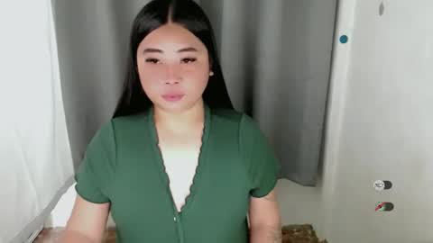 Snapshot of miya_licious chatting on November 2, 3:09 am cassie marie online show from November 2, 3:09 am