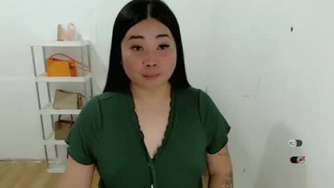 Snapshot of miya_licious chatting on November 26, 8:04 am cassie marie online show from November 26, 8:04 am