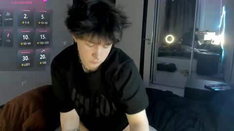 MeowMiku online show from March 7, 4:26 pm