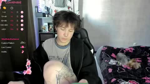 MeowMiku online show from March 15, 7:14 am