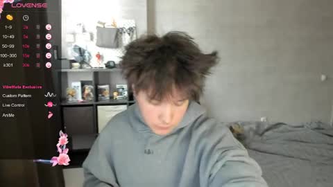 MeowMiku online show from March 18, 7:55 am