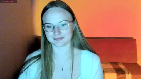 Snapshot of miya_mimi chatting on September 27, 3:39 pm Miya online show from September 27, 3:39 pm