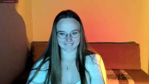 Snapshot of miya_mimi chatting on October 6, 6:27 pm Miya online show from October 6, 6:27 pm