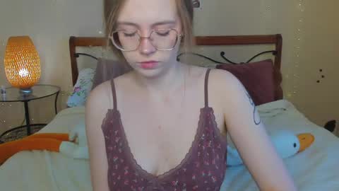 Miya online show from April 25, 1:41 am