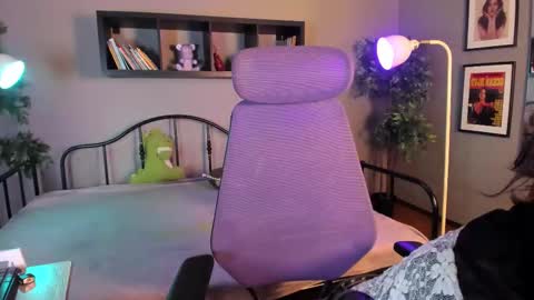 miyuki_wolf online show from March 13, 9:10 pm