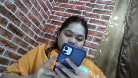 Cutiepie online show from February 8, 4:54 pm