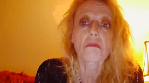 Snapshot of mizzbertinelli chatting on March 12, 9:44 am Mizz online show from March 12, 9:44 am
