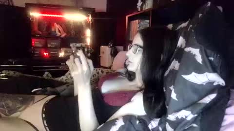 Mizz Bonez online show from June 10, 2:45 am