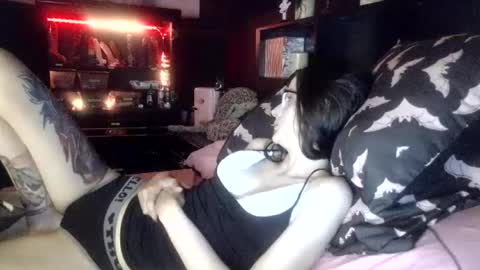 Mizz Bonez online show from June 12, 4:11 am