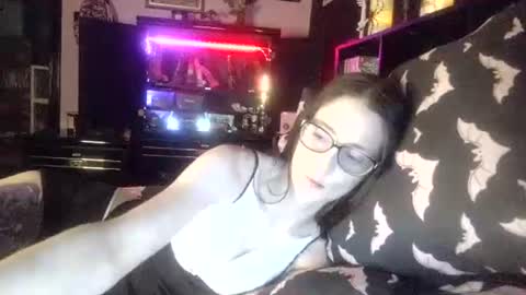 Mizz Bonez online show from July 3, 6:53 am