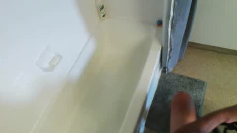 Snapshot of mjeffrey460699861 chatting on May 18, 9:31 pm mjeffrey460699861 online show from May 18, 9:31 pm