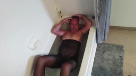 Snapshot of mjeffrey460699861 chatting on June 1, 1:24 pm mjeffrey460699861 online show from June 1, 1:24 pm