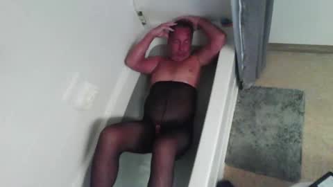 Snapshot of mjeffrey460699861 chatting on June 7, 5:44 am mjeffrey460699861 online show from June 7, 5:44 am