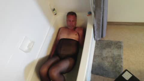 Snapshot of mjeffrey460699861 chatting on June 14, 1:13 pm mjeffrey460699861 online show from June 14, 1:13 pm