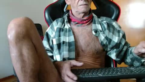 Snapshot of mjmadurengue chatting on May 30, 7:00 pm Mario jose online show from May 30, 7:00 pm
