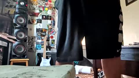 Snapshot of mjmckenz55 chatting on June 9, 1:45 pm Daddy720 online show from June 9, 1:45 pm