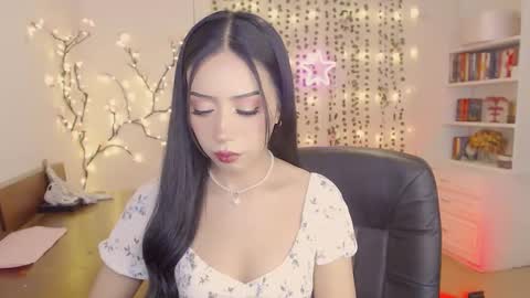 Alice online show from December 17, 6:31 pm