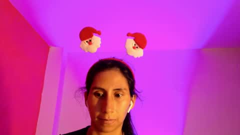 MoonLipson online show from December 22, 11:22 am