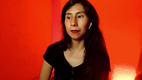 MoonLipson online show from February 1, 5:07 am