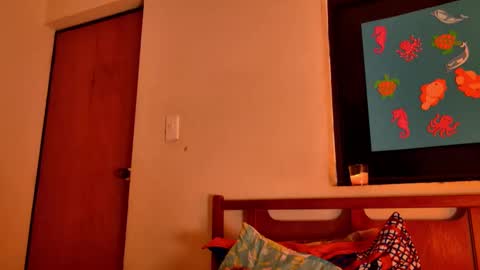 MoonLipson online show from September 11, 5:29 am