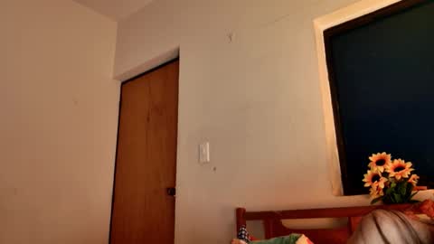 MoonLipson online show from September 29, 9:52 pm