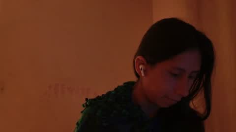 Snapshot of mli739709 chatting on July 21, 12:57 am MoonLipson online show from July 21, 12:57 am