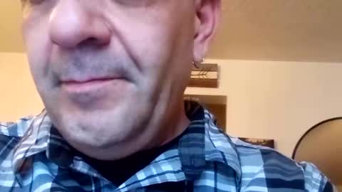 HungHandsomeSquirter online show from December 16, 7:00 pm