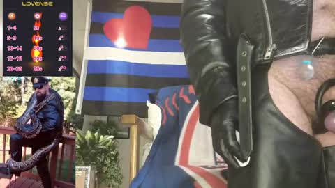 SMOKINsnakeEYEZ online show from May 22, 11:21 pm