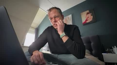 mme4you online show from January 7, 11:45 am