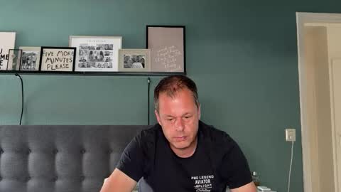Snapshot of mme4you chatting on June 2, 8:27 am mme4you online show from June 2, 8:27 am