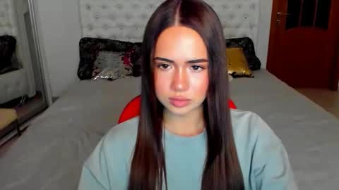 Snapshot of mmm_bananaa_ chatting on October 22, 4:51 pm Beata online show from October 22, 4:51 pm