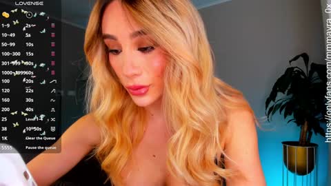 MAYRA   online show from January 5, 6:35 pm