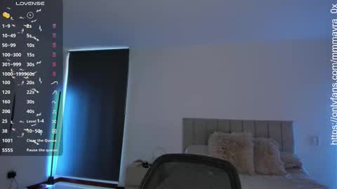 MAYRA   online show from November 28, 9:06 pm