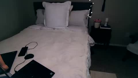 Angel online show from November 3, 5:20 am