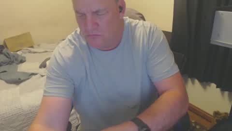 Snapshot of mmmthatsfunnn chatting on December 9, 6:55 am mmmthatsfunnn online show from December 9, 6:55 am